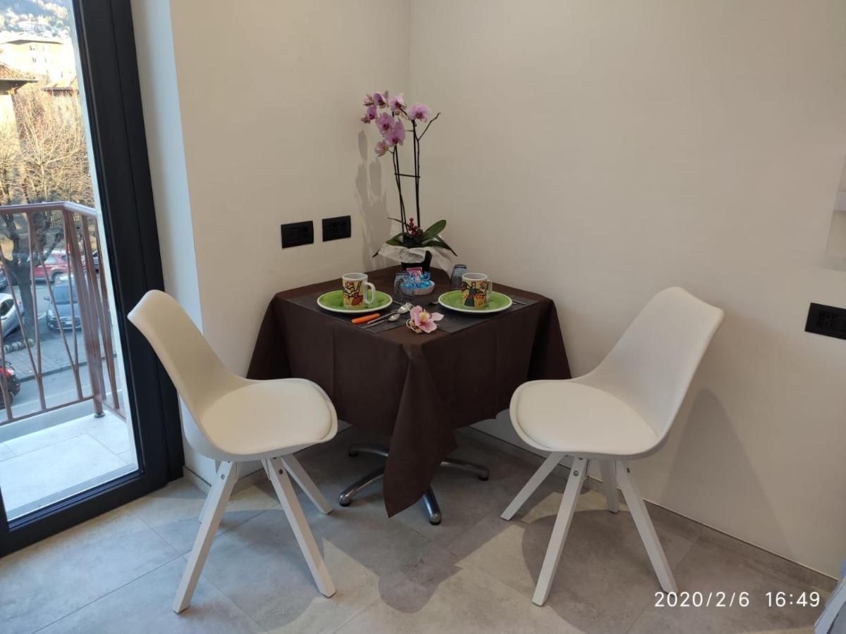 Shared Bathroom - Myaostaproject Ngoại thất bức ảnh